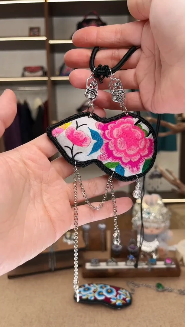 织绣1732黔东南苗族刺绣