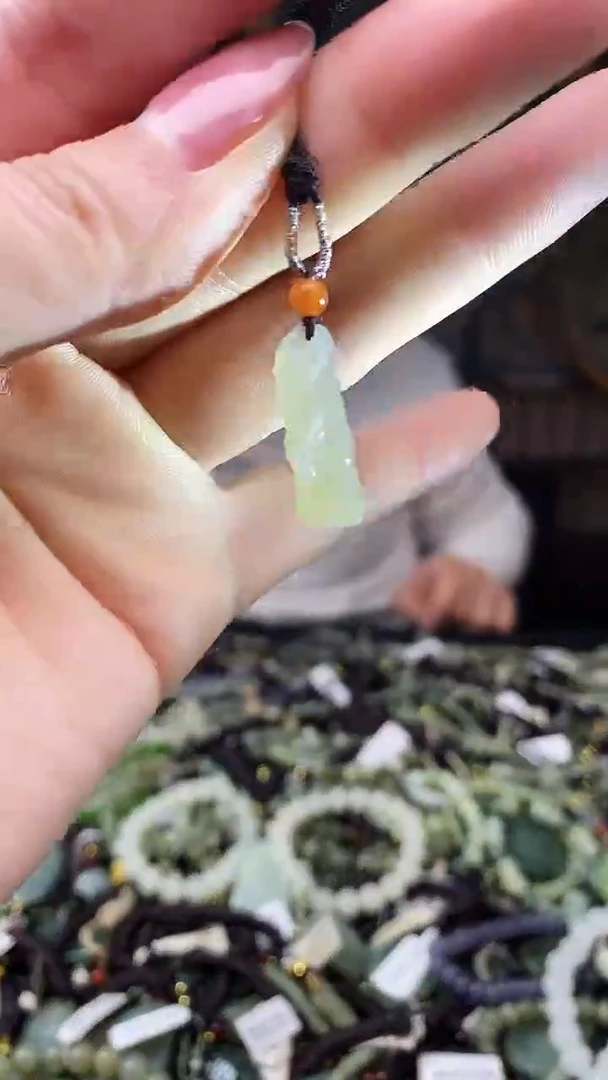 颈饰未镶嵌和田玉多样性发货，拍一发一