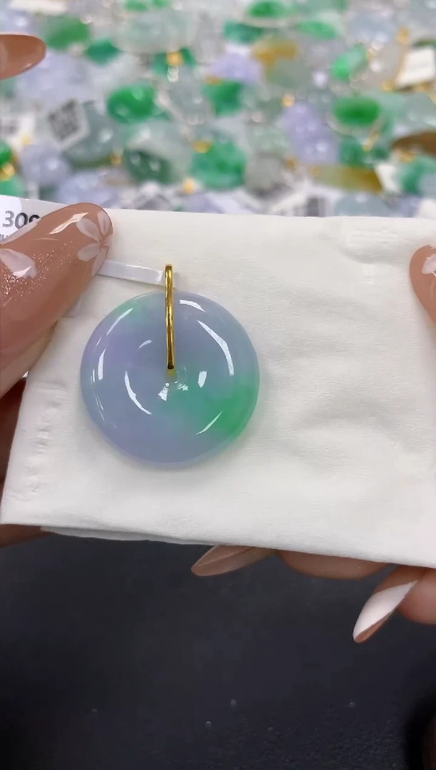 颈饰18K金镶嵌翡翠a货假一赔三支持复检百元上9元证书费自理