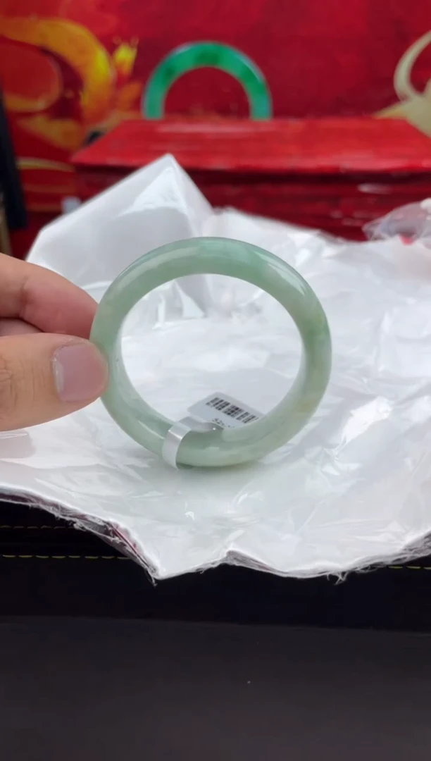 【闪购商品】翡翠手镯未镶嵌3翡翠手镯（微瑕）