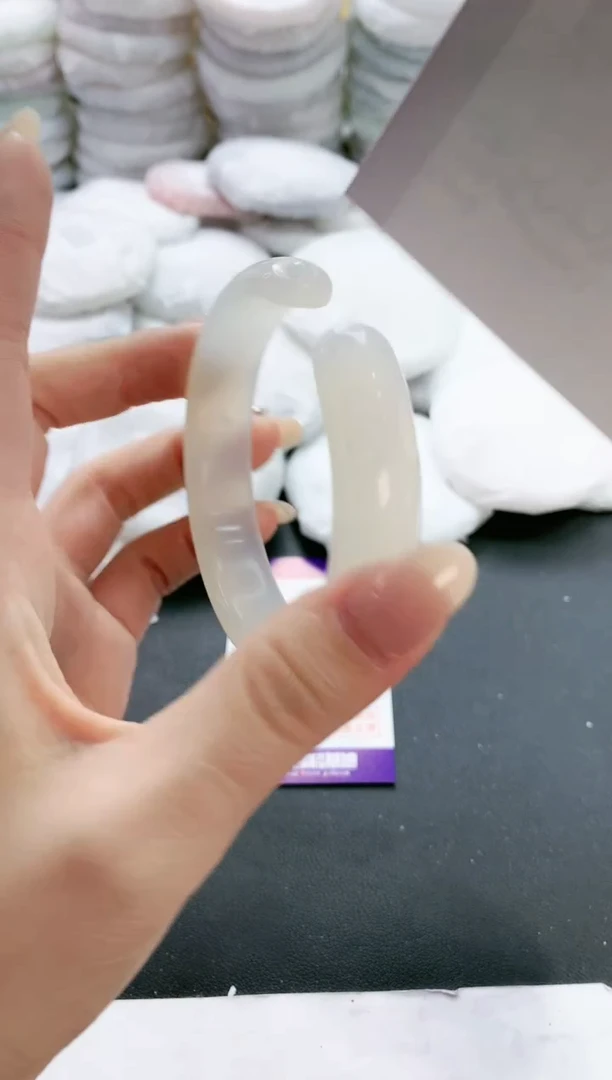 【闪购商品】玛瑙/玉髓手镯未镶嵌452