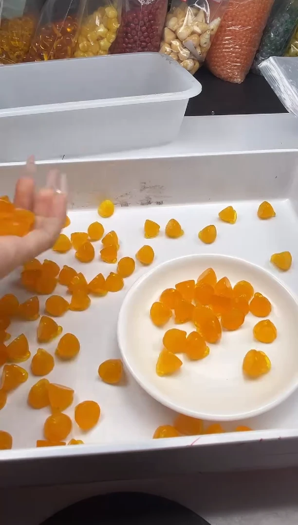 蜜蜡颈饰未镶嵌w3098蜜蜡金血珀莲蓬*2颗