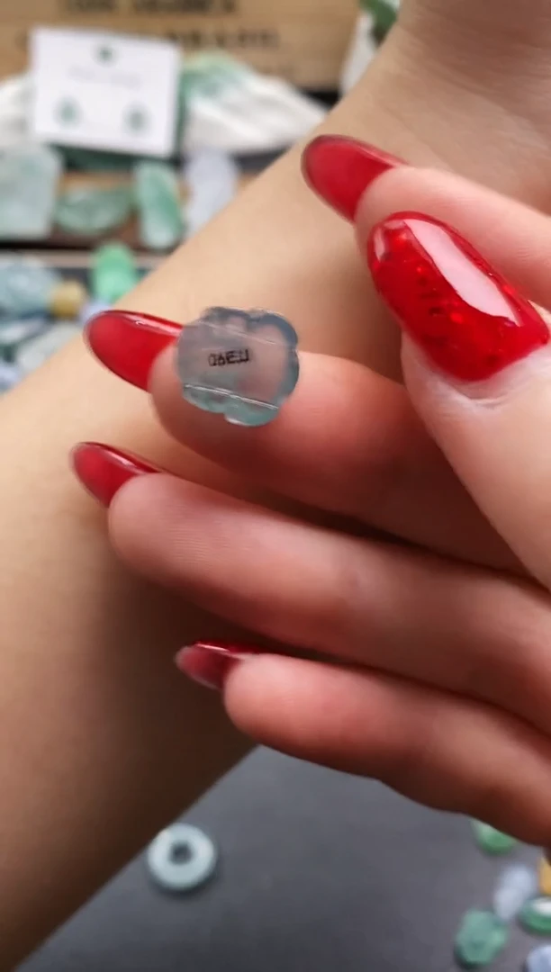 颈饰未镶嵌翡翠貔貅