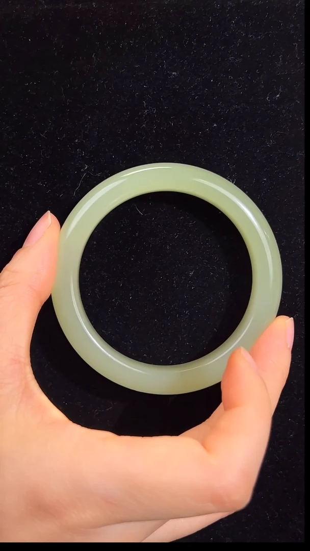 未镶嵌手镯和田玉新疆若羌黄口手镯