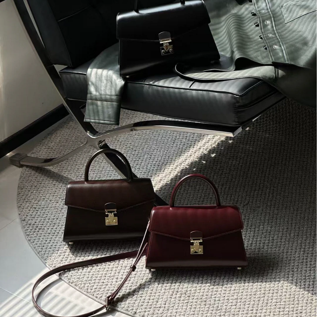 纯色百搭时尚气质锁扣牛皮单肩斜挎包单肩包小方包