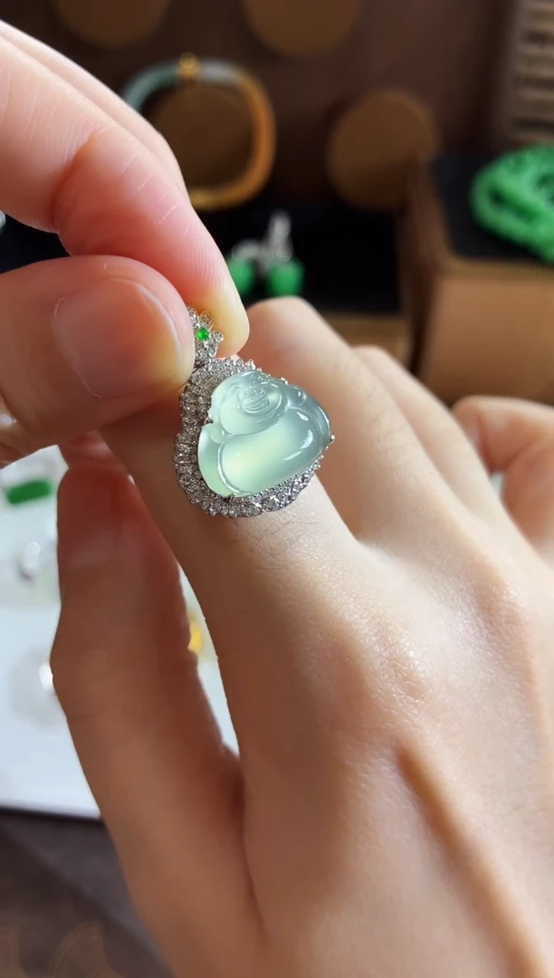 吊坠(不含链)18K金镶嵌翡翠吊坠