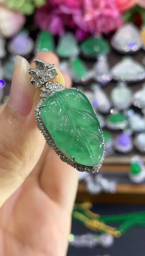 吊坠(不含链)18K金镶嵌翡翠C128