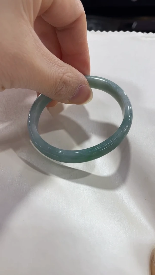 未镶嵌手镯翡翠81