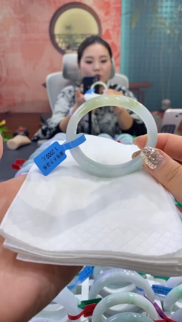 未镶嵌手镯翡翠多人00011534