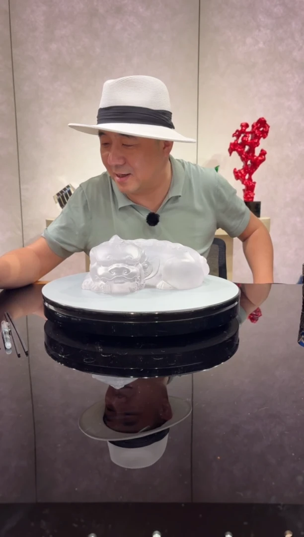 摆件净料卧福貔貅艺术琉璃摆件