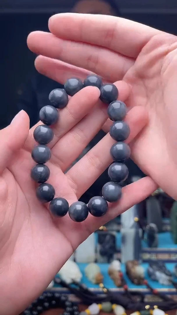 未镶嵌和田玉挂件1