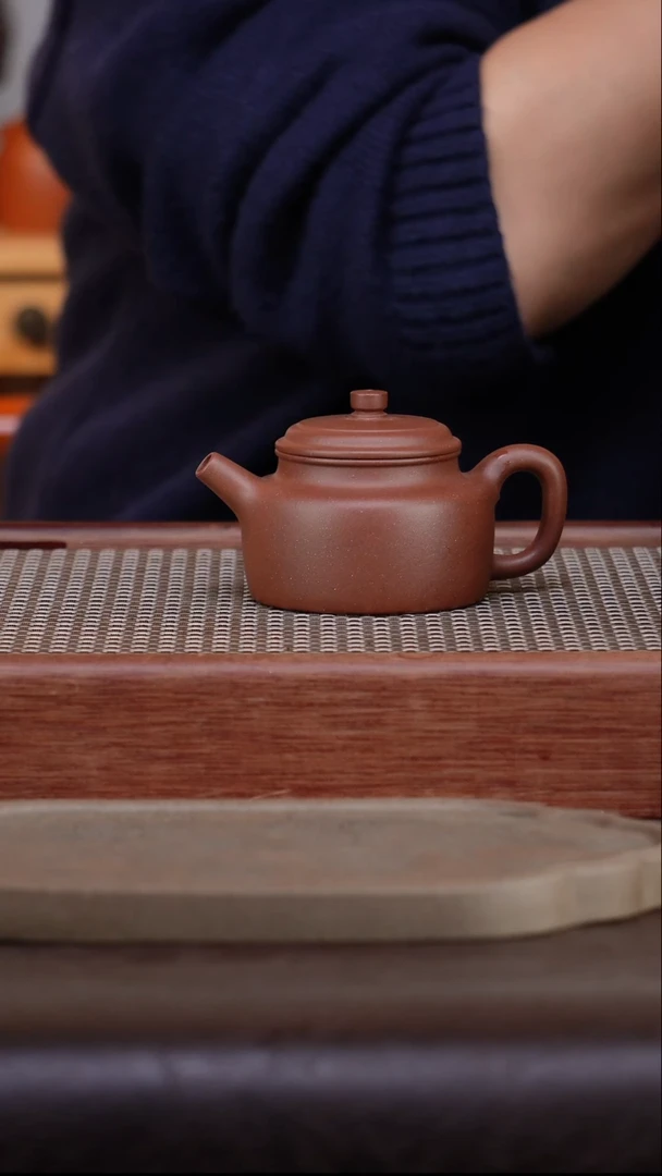 茶壶紫砂底曹清 徳钟