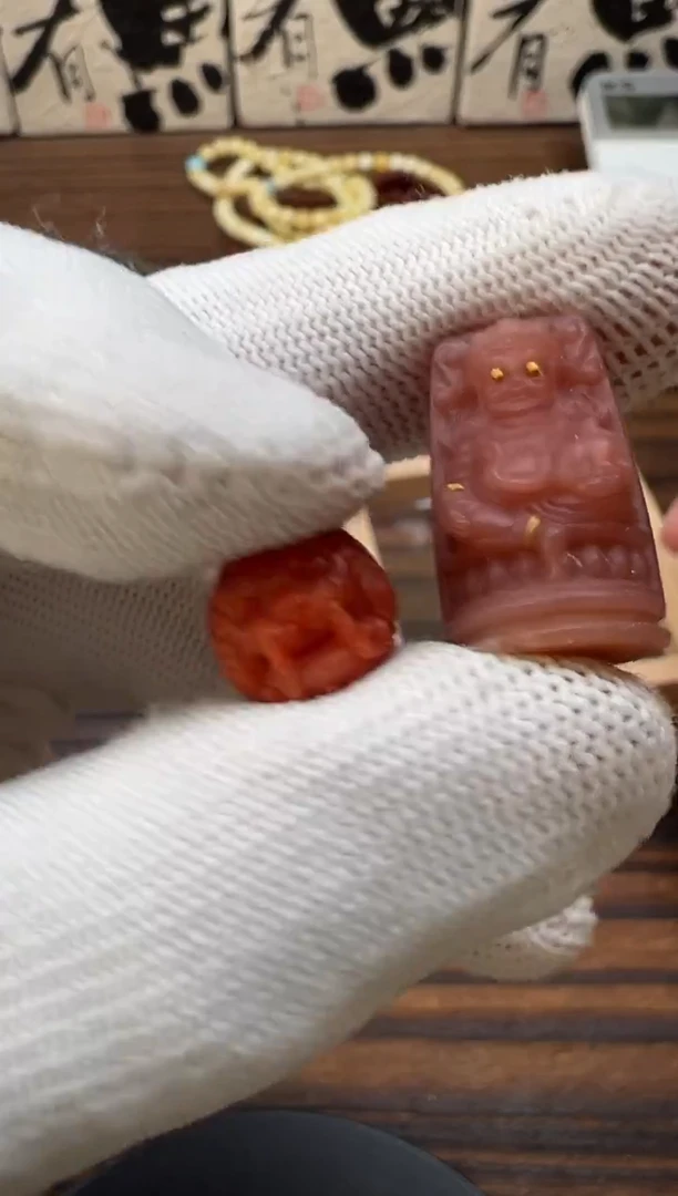 18K金镶嵌1玛瑙/玉髓玛瑙/玉髓配饰