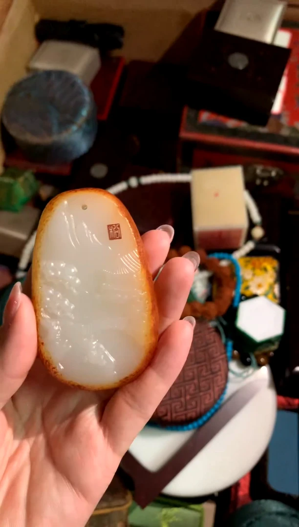 颈饰未镶嵌和田玉（子料）润玉潭精品专属摆件