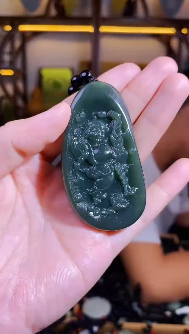 颈饰未镶嵌和田玉1