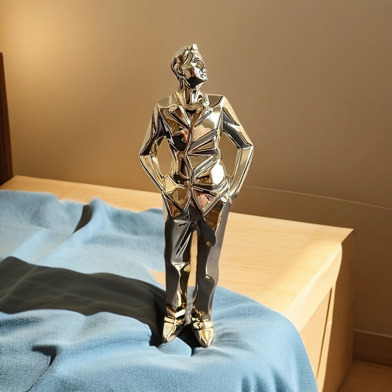 黄金人物抽象桌面摆件