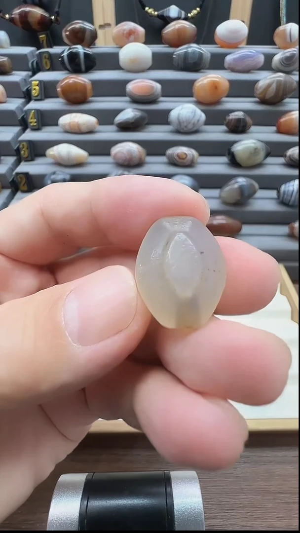 未镶嵌颈饰玛瑙/玉髓玛瑙22*18