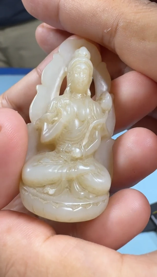 和田玉未镶嵌颈饰1