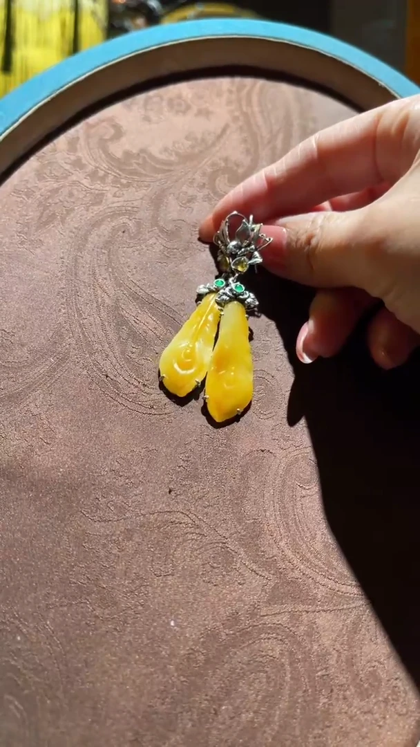 银S925镶嵌翡翠耳环红翡绿翠