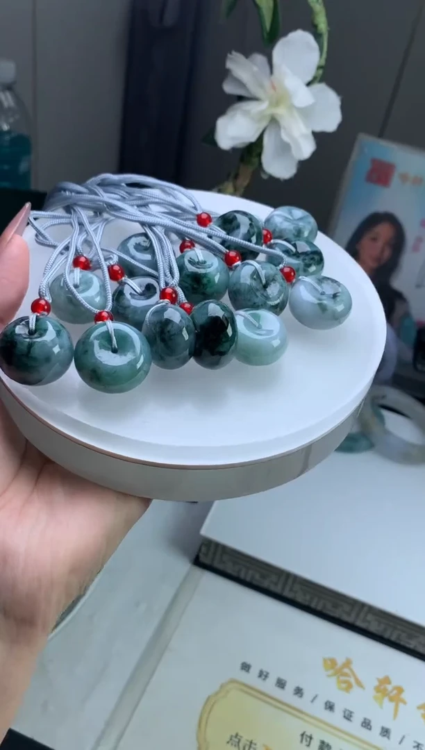 颈饰未镶嵌翡翠平安扣多样性发一件