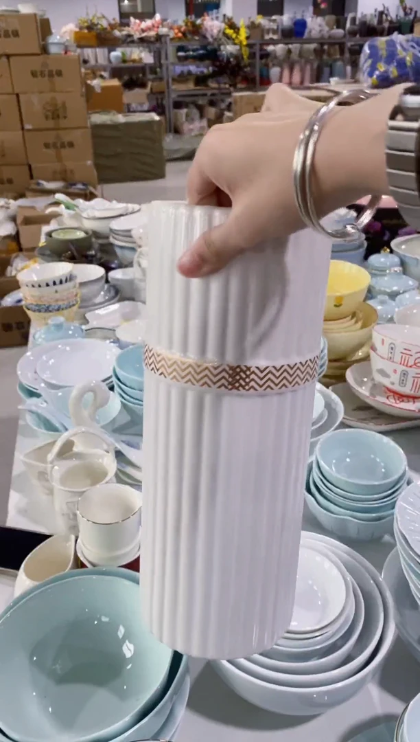 瓷景德镇陶瓷花瓶1个