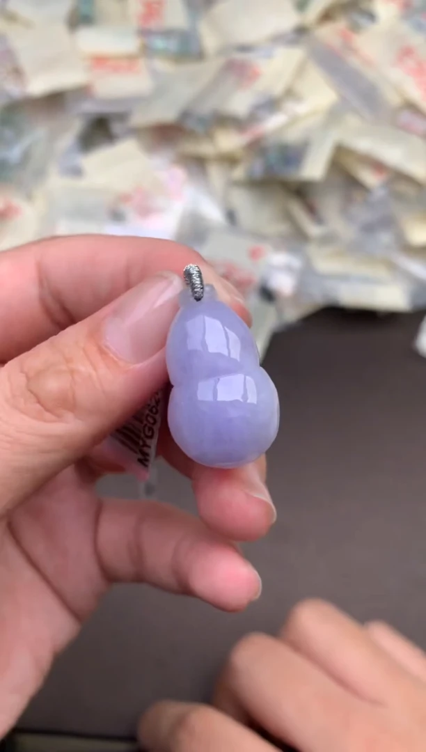 翡翠挂件未镶嵌—