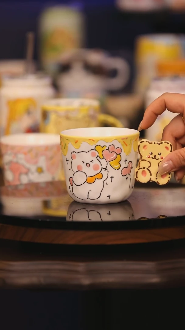 【闪购商品】摆件景德镇釉下彩绘设计师款式陶瓷