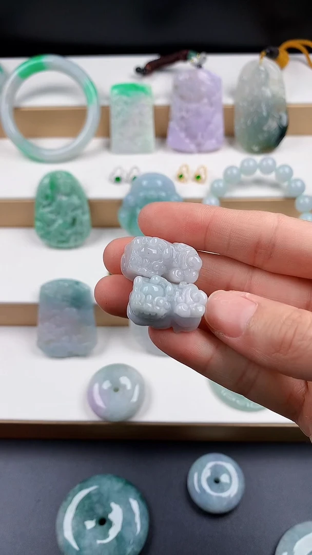 颈饰未镶嵌翡翠天然翡翠珠宝吊坠挂件