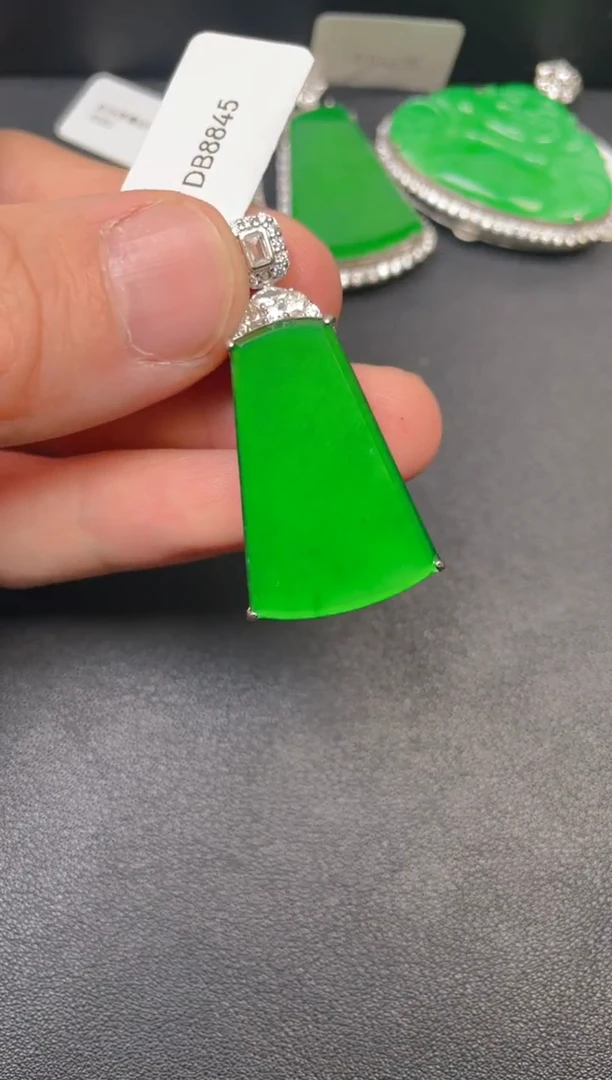 银S925镶嵌挂件翡翠吊坠