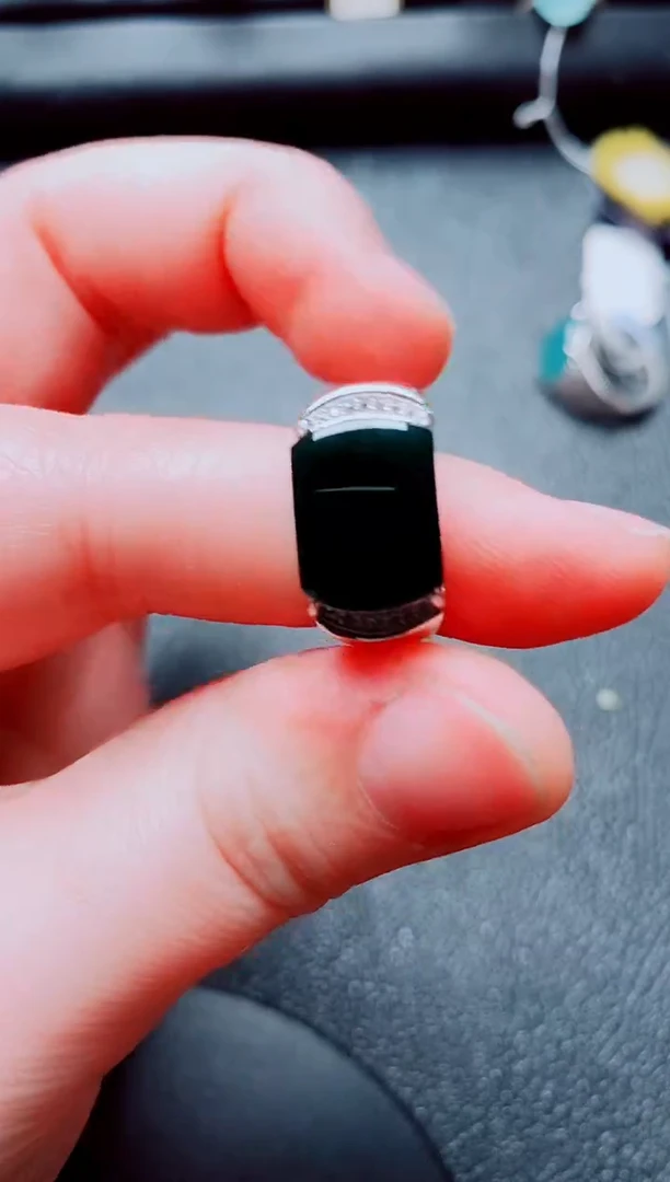 银S925镶嵌戒指翡翠1111