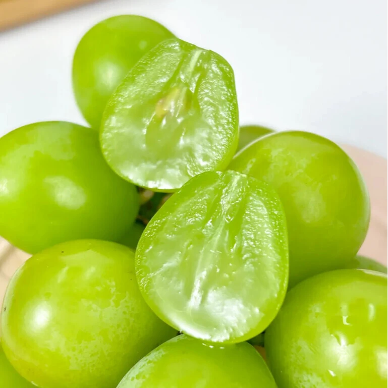 阳光玫瑰（5斤左右）+白心火龙果（4斤左右）