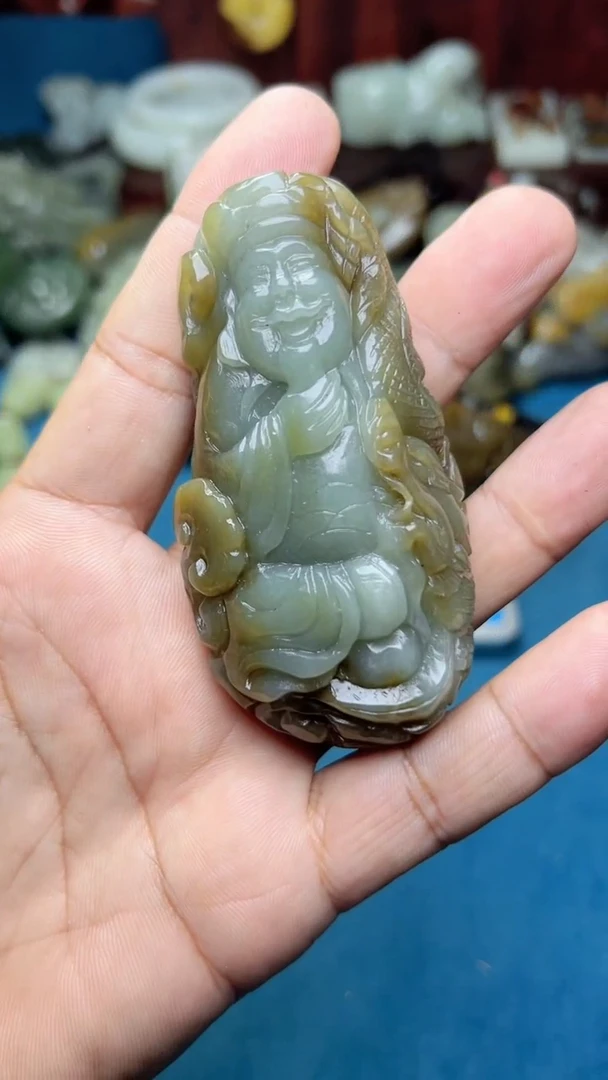 和田玉未镶嵌把件-