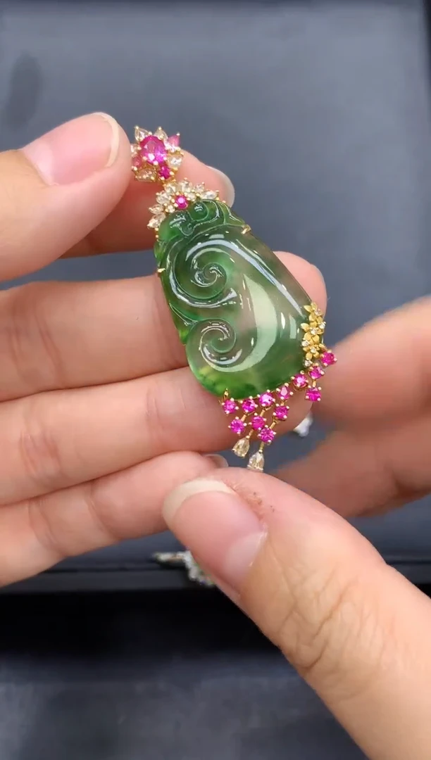 颈饰18K金镶嵌翡翠492-中国好珍宝