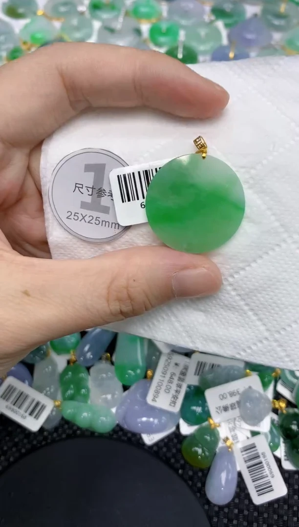 颈饰18K金镶嵌翡翠1111111