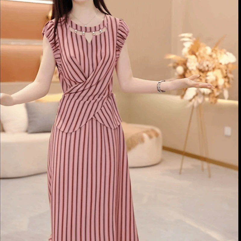 791【上衣+休闲裙】2025夏季新款时尚优雅气质修身显瘦条纹两件套