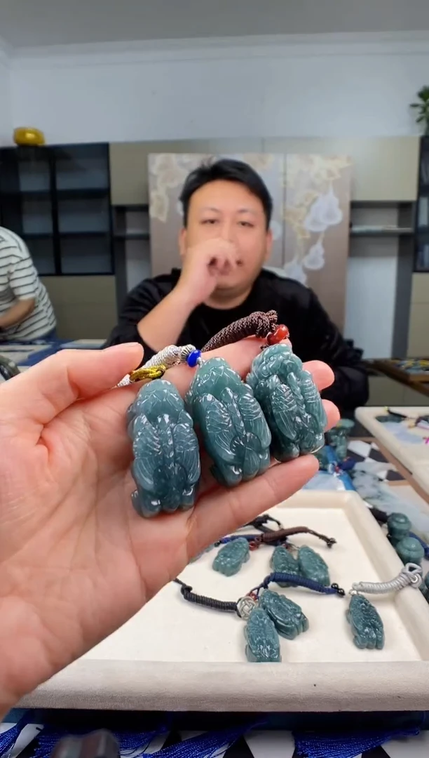 颈饰未镶嵌翡翠多样性发其一