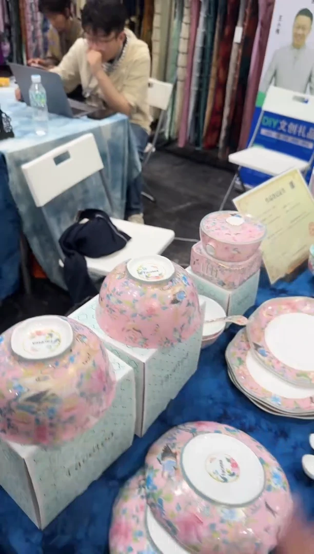 小乔推荐如图所示两只面碗