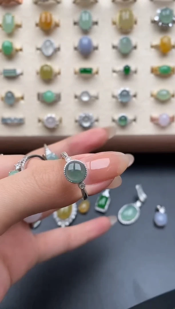 银S925镶嵌戒指翡翠一物一证一礼盒