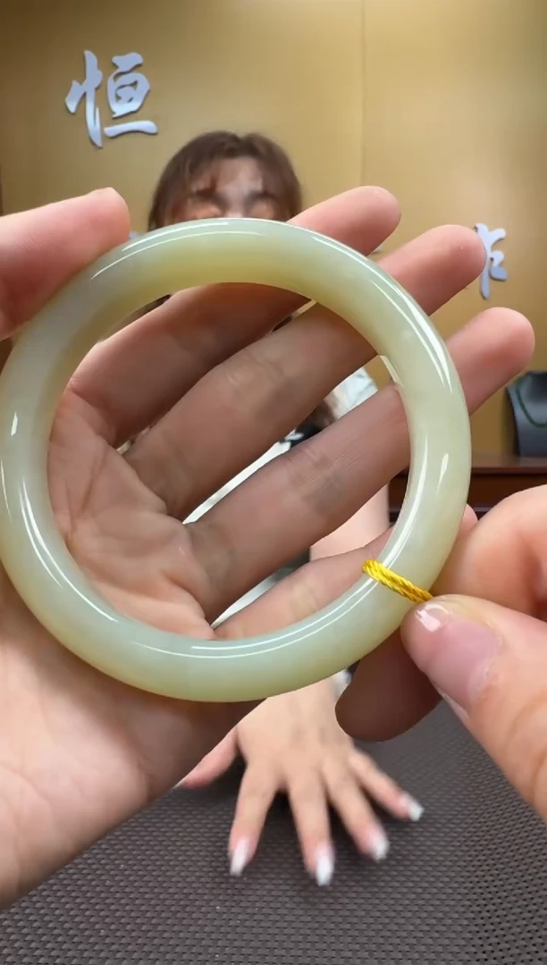 和田玉未镶嵌颈饰手镯62