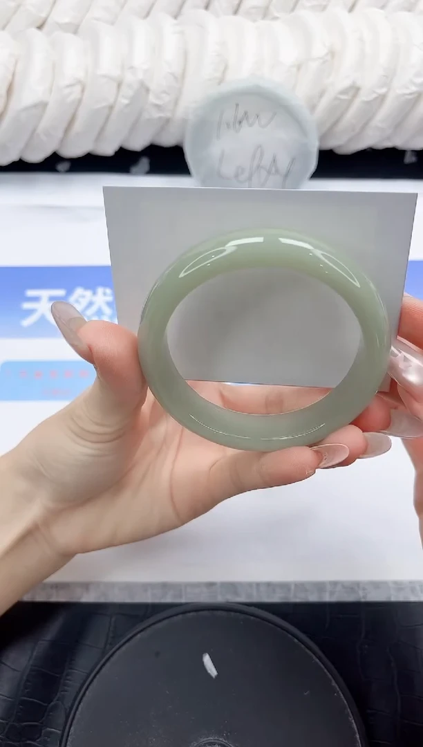 未镶嵌手镯石英质玉180-58.8