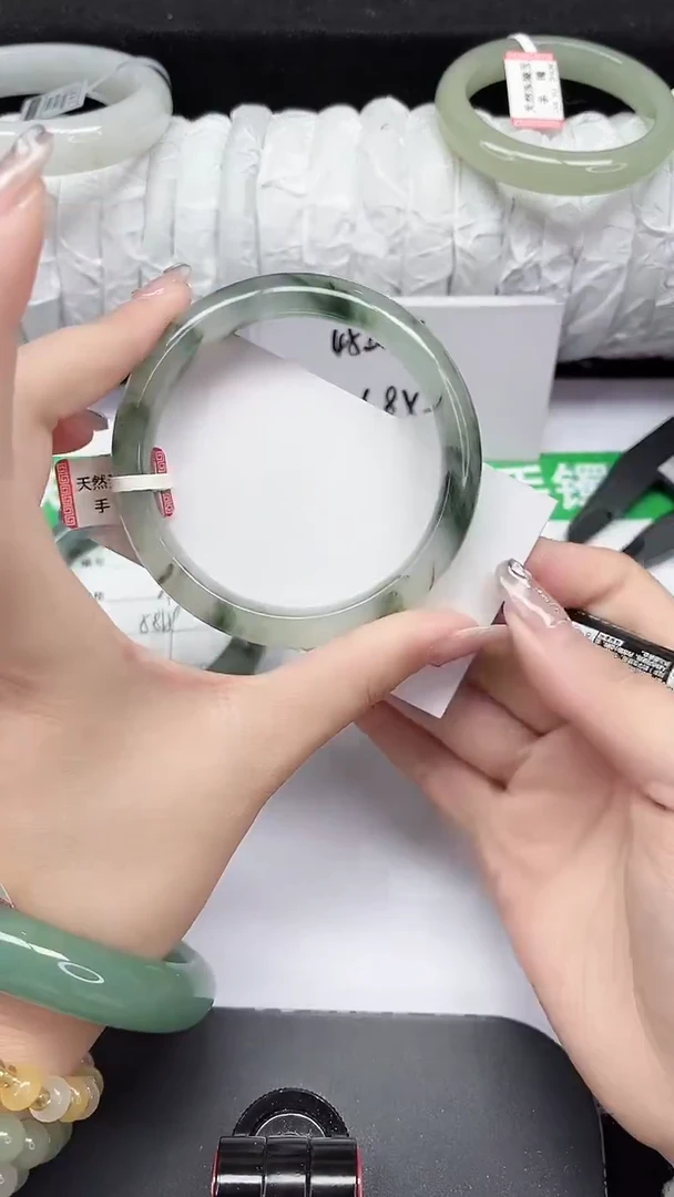 未镶嵌手镯石英质玉141-61/62