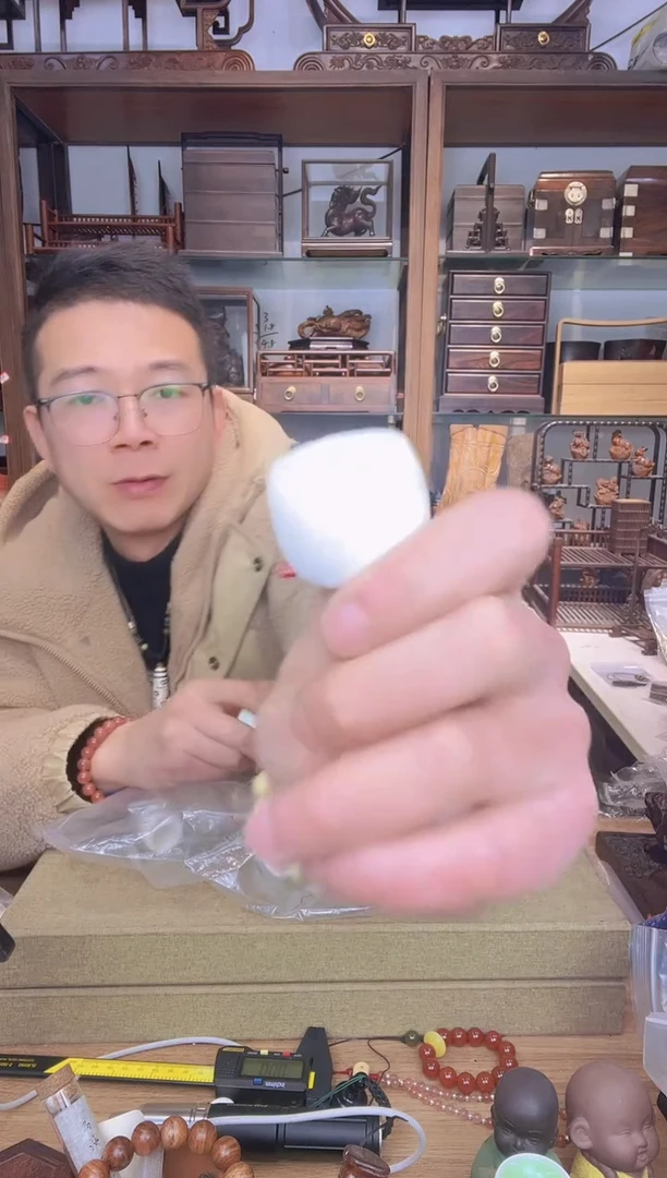 【闪购商品】乌木类书架191塑料扳指  有气孔瑕疵