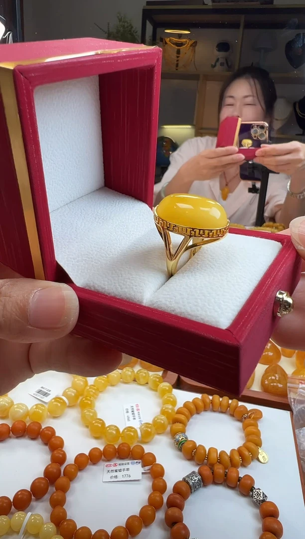 银S925镶嵌琥珀戒指精品蜜蜡戒指