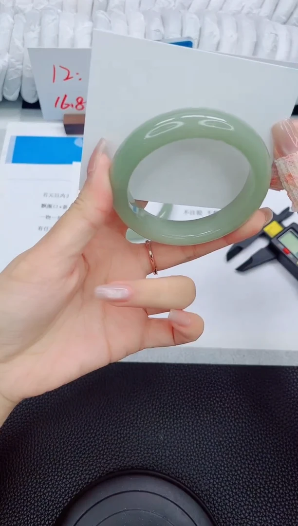 石英质玉手镯未镶嵌62-56.2