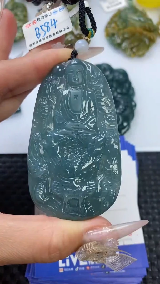 【闪购商品】翡翠颈饰未镶嵌1111111111111111