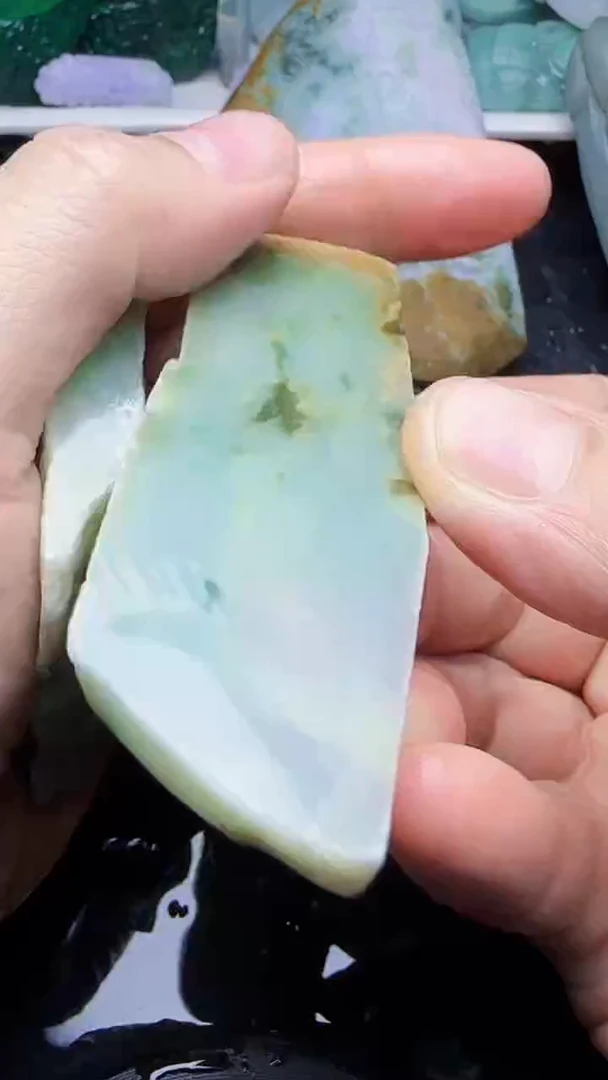 未镶嵌挂件翡翠053