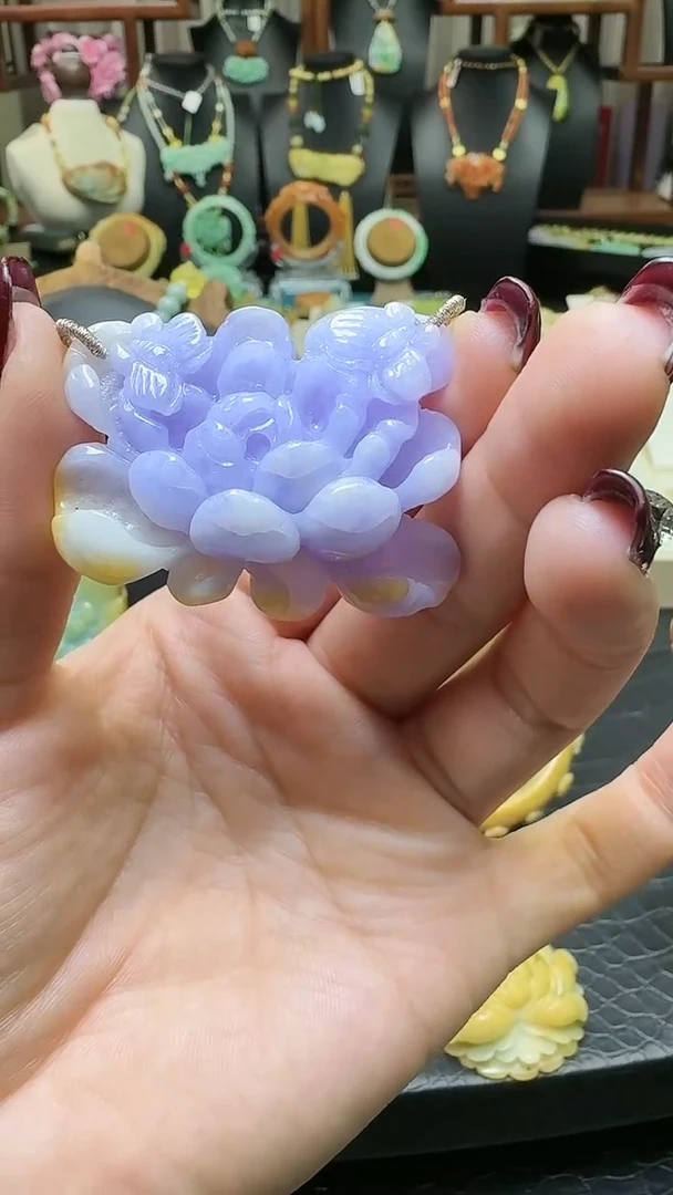 【闪购商品】翡翠颈饰未镶嵌紫翡花开富贵