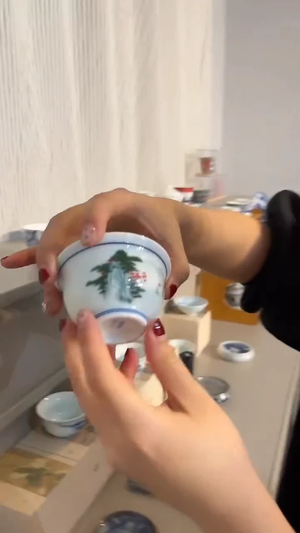 景德镇高温瓷山水小压手