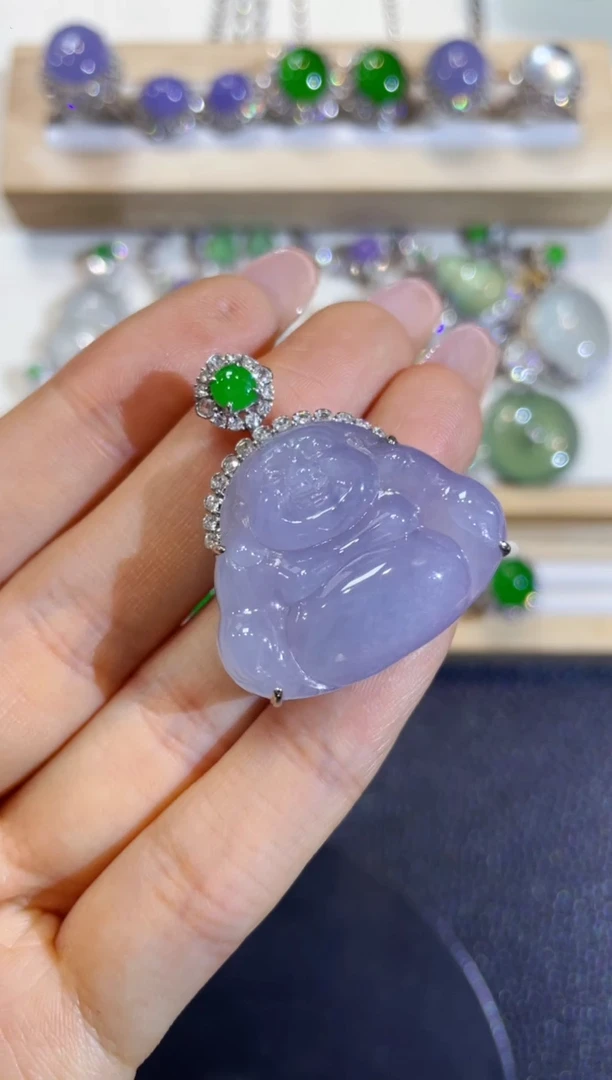 颈饰18K金镶嵌翡翠9