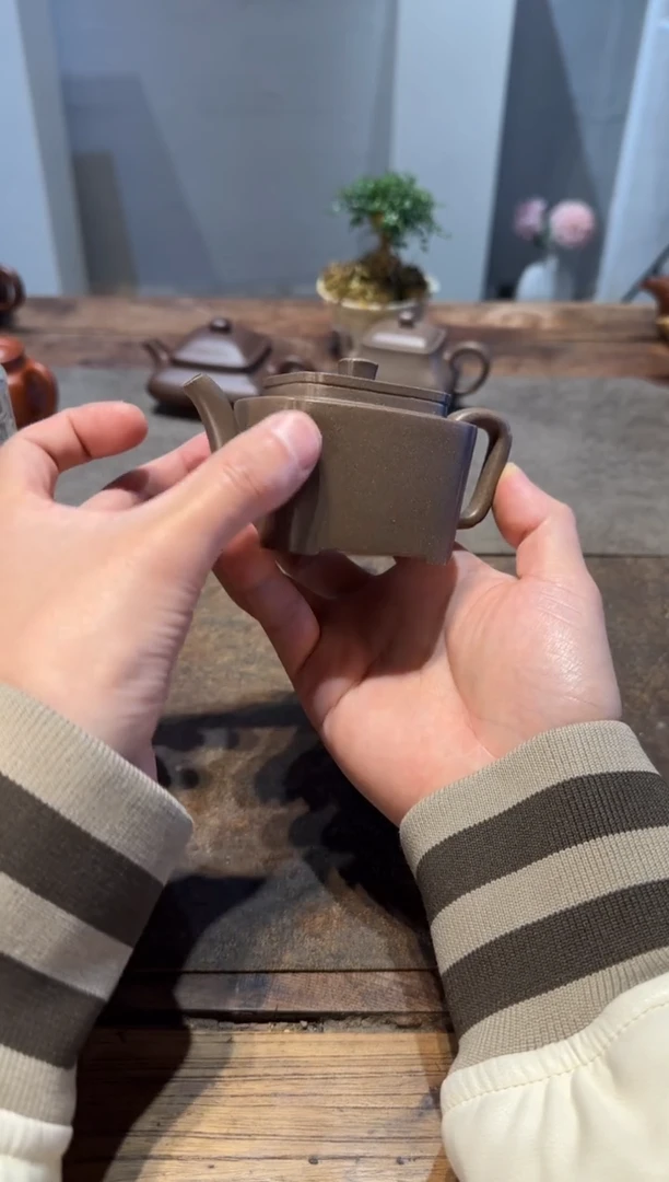 茶壶紫砂高****8同春紫砂壶